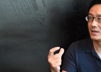 [센터장 인사말] 서울대학교 행복연구센터의 센터장 최인철입니다.