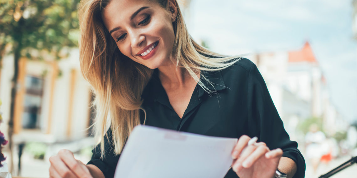 Sul, S., Kim, J., & Choi, I. (2015). Subjective well-being, social buffering and hedonic editing in the quotidian. Cognition and Emotion, 1-18.