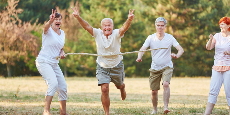 김경미, 류승아, & 최인철. (2012). 가족간 식사, 통화 및 여가활동과 중년기의 행복. 한국심리학회지: 문화 및 사회문제, 18(2), 279-300.